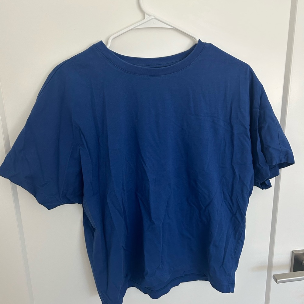 Uniqlo Blue Short Sleeve Tee